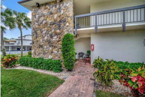620 Greensward Lane 104-Ks, Delray Beach, FL 33445 Sold 04/04/25