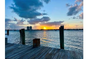 1246 N Lake Way, Palm Beach, FL 33480 - MLS#R11037070