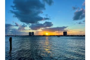 1246 Lake Way, Palm Beach, FL 33480 - MLS#R11037070