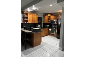 20 Laredo Place 2-1, Davie, FL 33324 - MLS#R11037239