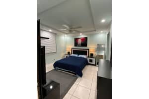 1050 SE 15th Street Street 307, Fort Lauderdale, FL 33316 Sold 03/28/25