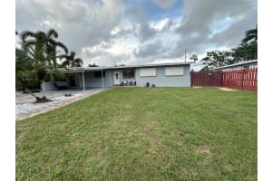 336 Ponte Vedra Road, Palm Springs, FL 33461 Sold 01/02/25