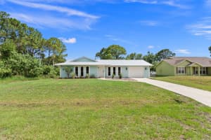 566 SW Fairview Avenue, Port Saint Lucie, FL 34983 Sold 12/20/24