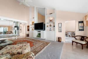 2795 Hawthorne Lane, West Palm Beach, FL 33409 Sold 03/14/25