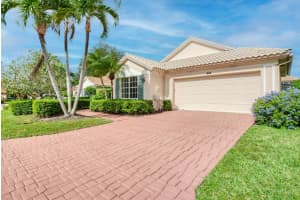 942 Augusta Pointe Drive, Palm Beach Gardens