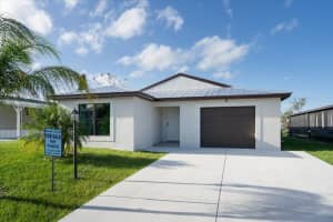5 Joya, Fort Pierce, FL 34951 Sold 05/13/25