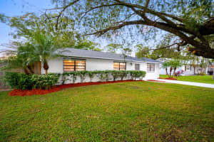 6103 Sunset Boulevard, Fort Pierce, FL 34982 Sold 12/31/24