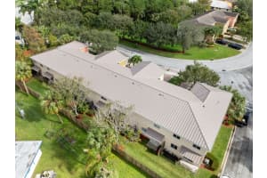 320 SE Bloxham Way, Stuart, FL 34997 Sold 01/23/25