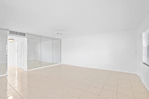 5200 NE 24th Terrace C210, Fort Lauderdale, FL 33308 Sold 12/19/24