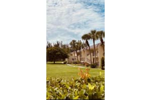 154 Lake Meryl Drive 257, West Palm Beach