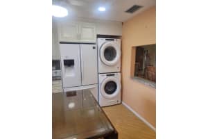 596 Laconia Circle, Lake Worth, FL 33467 Sold 12/27/24