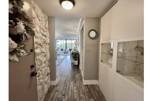 2816 N 46th Avenue J682, Hollywood