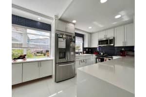30 Bedford B, West Palm Beach, FL 33417 Sold 01/06/25