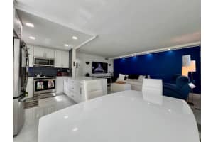 30 Bedford B, West Palm Beach, FL 33417 Sold 01/06/25