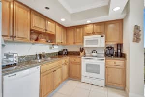 6895 Willow Wood Drive 1051, Boca Raton, FL 33434 Sold 01/22/25