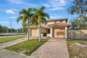 195 NW 2nd Street, Deerfield Beach, FL 33441 Sold 04/21/25