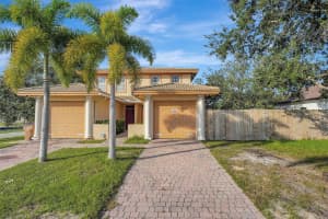 195 NW 2nd Street, Deerfield Beach, FL 33441 Sold 04/21/25