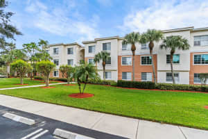 4104 Myrtlewood Circle E, Palm Beach Gardens, FL 33418 Sold 01/07/25