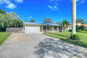767 Rolling Hill Drive, Sebastian, FL 32958 Sold 12/30/24