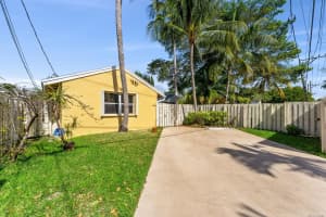 1644 Jackson Street, Hollywood, FL 33020 Sold 12/27/24