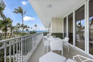 100 Royal Palm Way D2, Palm Beach, FL 33480 Sold 05/28/25