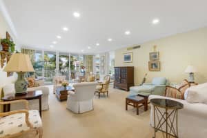 100 Royal Palm Way D2, Palm Beach, FL 33480 Sold 05/28/25