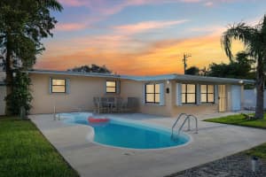 220 Greenbrier Drive, Palm Springs, FL 33461 Sold 04/07/25