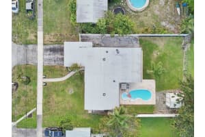 220 Greenbrier Drive, Palm Springs, FL 33461 Sold 04/07/25