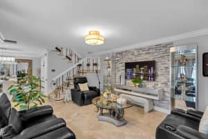 861 Springdale Circle, Palm Springs, FL 33461 Sold 12/30/24