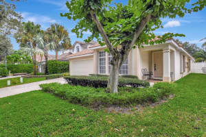 1030 Delray Lakes Drive, Delray Beach, FL 33444 Sold 01/31/25