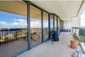 1900 Consulate Place 1702, West Palm Beach, FL 33401 - MLS#R11038258
