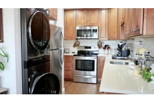 MLS# R11038261, Delray Beach, Florida 33445