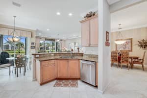 8171 Seahorse Cove Boulevard, Lake Worth, FL 33467 Sold 02/07/25
