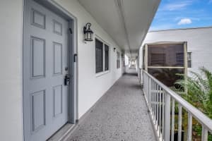 566 Burgundy L, Delray Beach, FL 33484 - MLS#R11038349