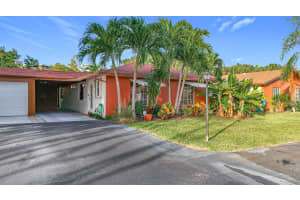 533 SE 28th Circle 533, Boynton Beach, FL 33435 Sold 06/30/25
