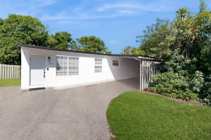 211 NE 21st Court, Pompano Beach, FL 33060 Sold 05/06/25