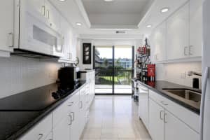 2778 S Ocean Boulevard 303n, Palm Beach, FL 33480 Sold 03/18/25