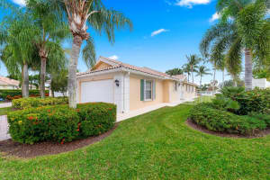 8244 Cozumel Lane, Wellington, FL 33414 Sold 03/27/25