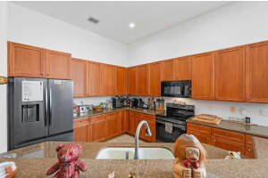 370 NW Stratford Lane, Port Saint Lucie, FL 34983 Sold 04/18/25