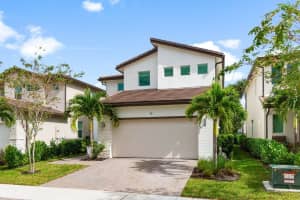 1537 Verawood Lane, Delray Beach, FL 33445 Sold 01/30/25