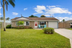 8052 SE Evergreen Street, Hobe Sound, FL 33455 Sold 01/31/25