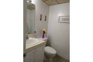 402 Capri I I, Delray Beach, FL 33484 Sold 01/15/25