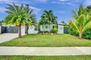 11763 Oleander Drive, Royal Palm Beach, FL 33411 Sold 03/14/25