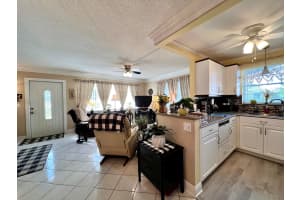 273 Sheffield L, West Palm Beach, FL 33417 Sold 03/12/25