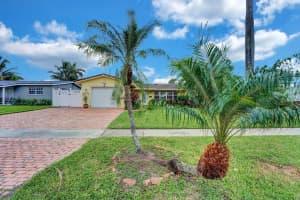 917 SE 16 Court, Deerfield Beach, FL 33441 Sold 12/26/24