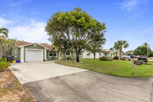 6581 Massachusetts Drive, Lake Worth, FL 33462 Sold 04/15/25