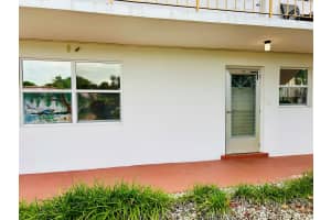 108 Plymouth N, West Palm Beach, FL 33417 Sold 01/23/25