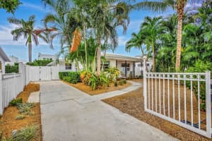 201 Greymon Drive, West Palm Beach, FL 33405 Sold 01/03/25