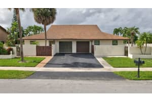 452 SW 28th Avenue, Delray Beach, FL 33445 Sold 01/28/25