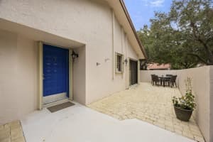 6011 SE Martinique Drive 101, Stuart, FL 34997 Sold 03/26/25